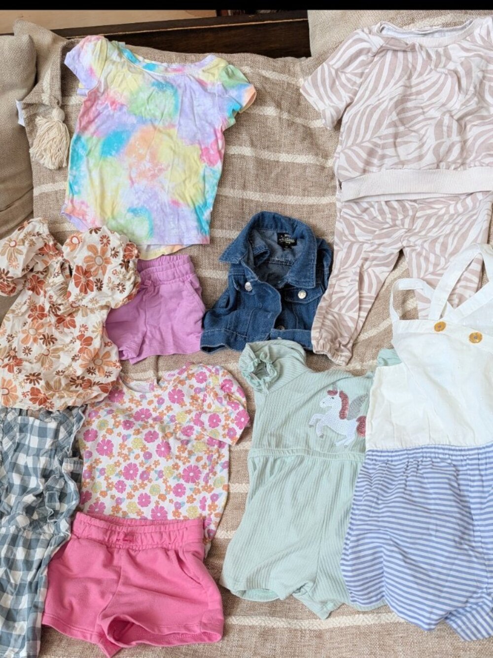 ASSORTED GIRLS TODDLER CLOTHING SIZE 3 BUNDLE